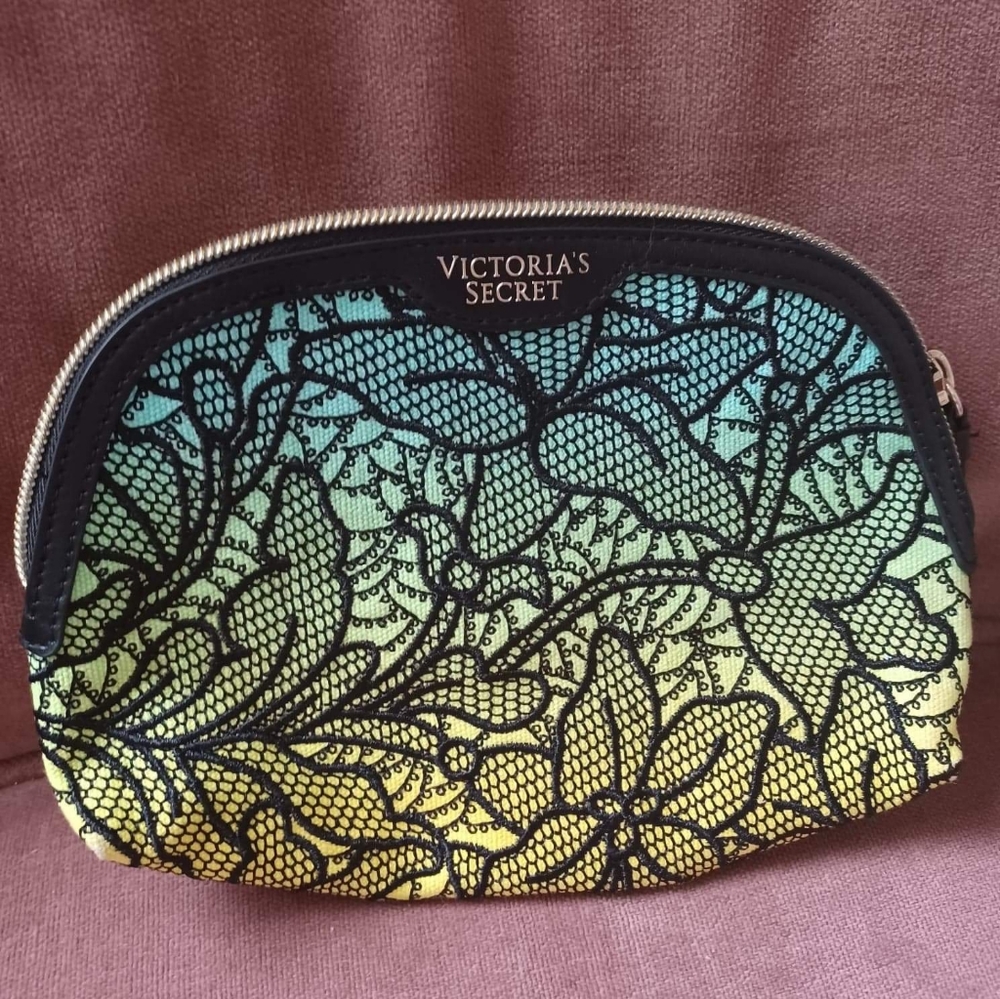 Victoria Secret Makeup Bag